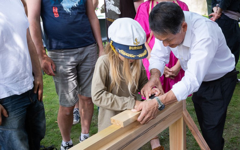 Akinori Abo at a woodworking workshop