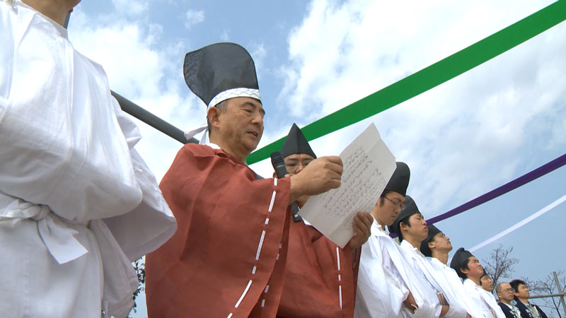 A scene from the “Master Carpenter: The World of Temple and Shrine Carpenters” video