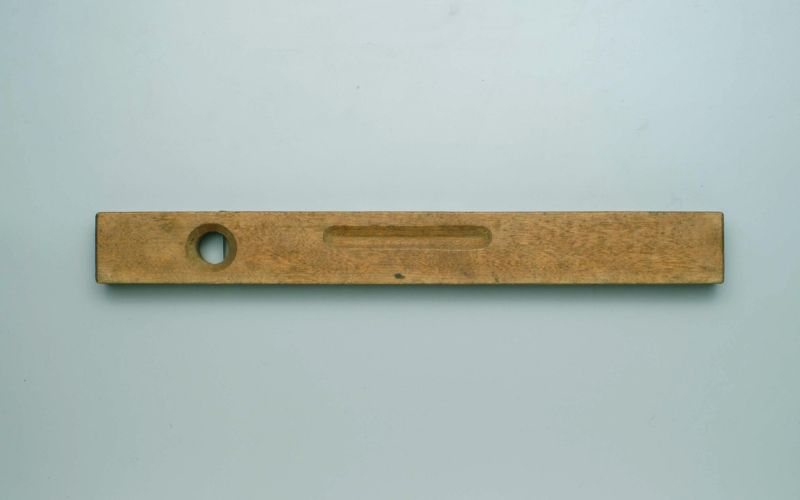 The Suiheiki (Spirit Level) tool (front)