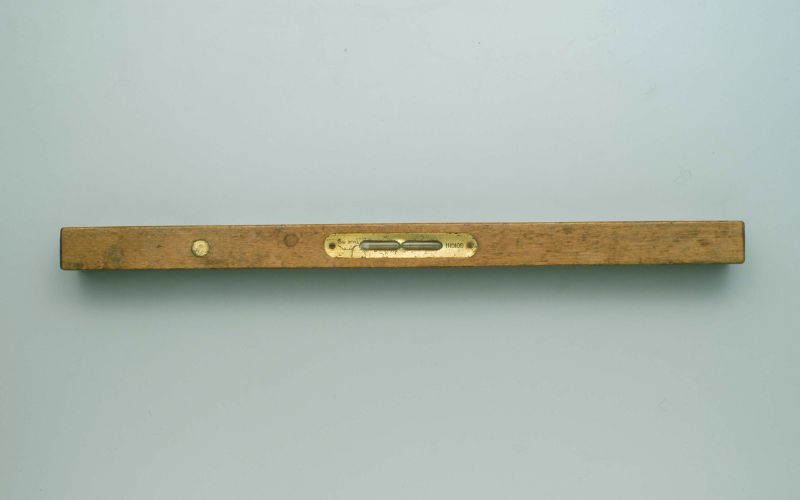 The Suiheiki (Spirit Level) tool (back)