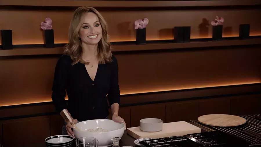 Giada De Laurentiis holds rice bowl