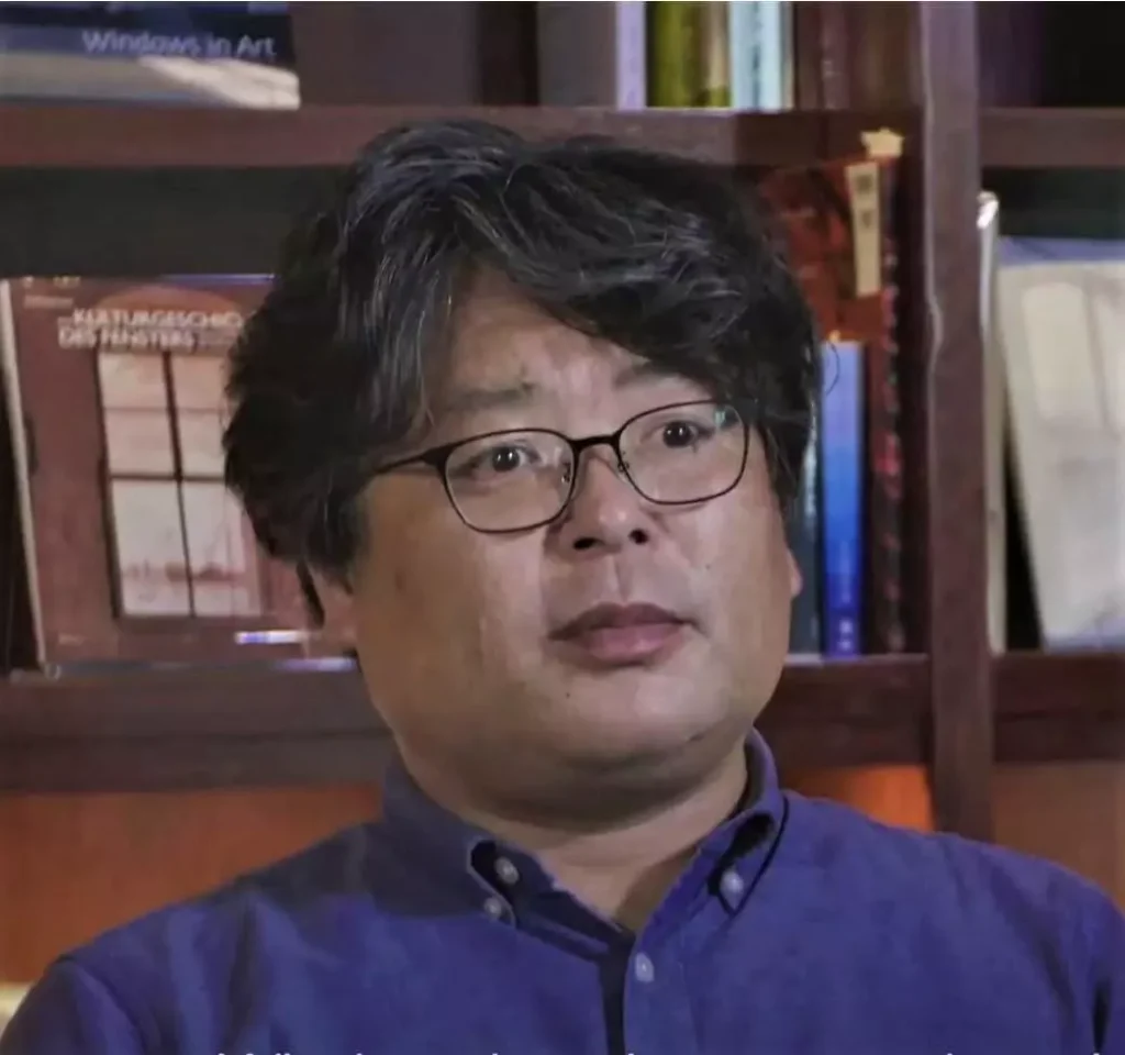 Image of Igarashi Tarō, architectural historian and director of the Windowology exhibition.
